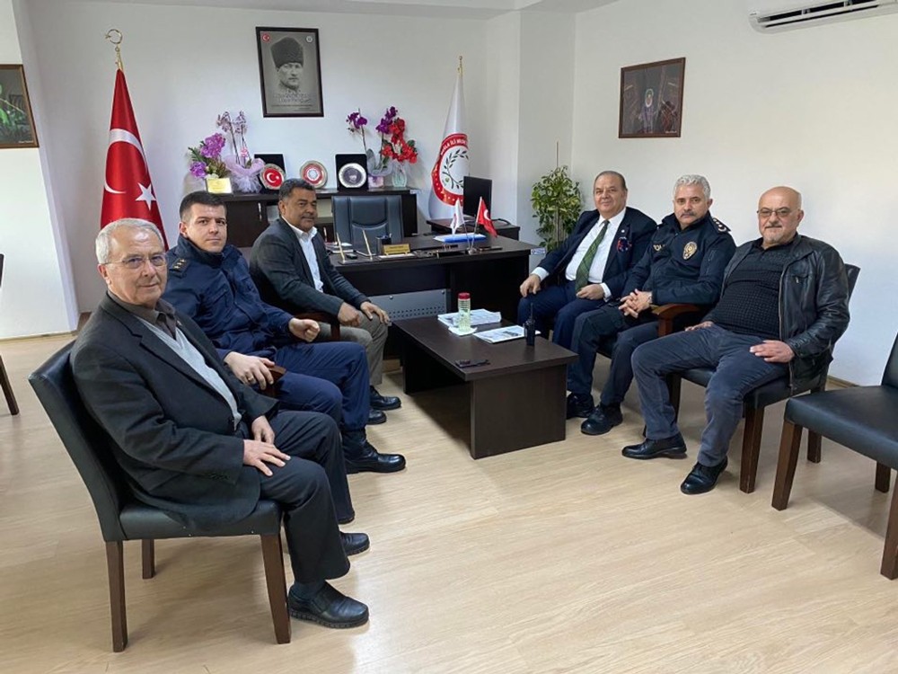 Kaymakam Yıldız Muhtarlar Federasyonunu ziyaret etti 