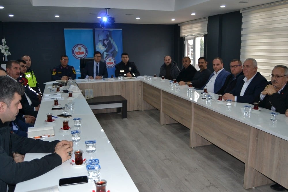 Kaymakam Zaman: 