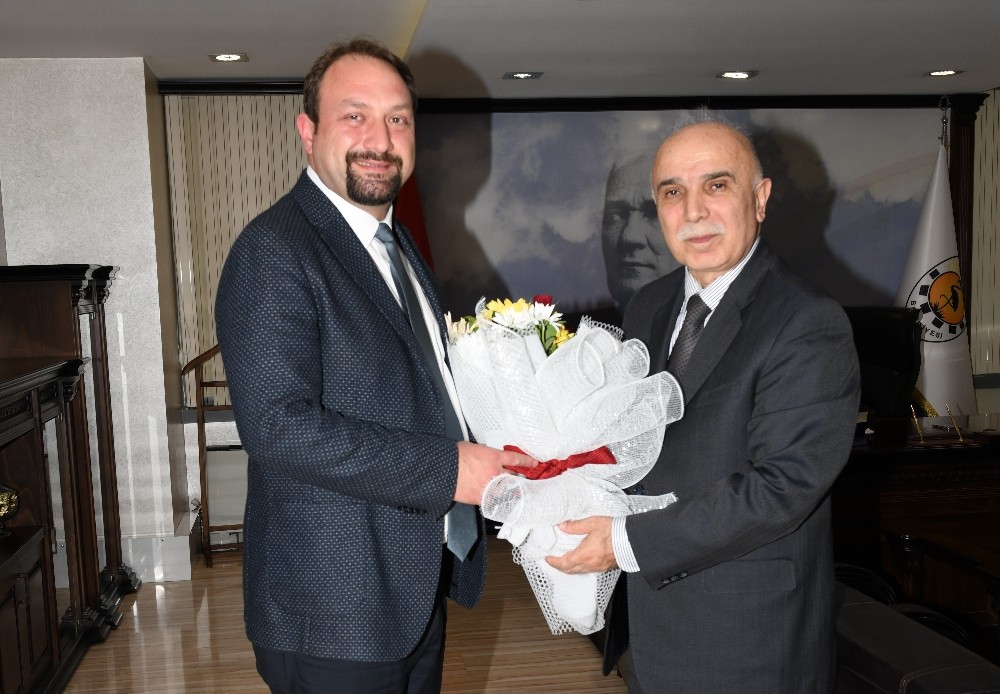 Kaymakamdan Başkan Gümrükçü’ye iadei ziyaret 