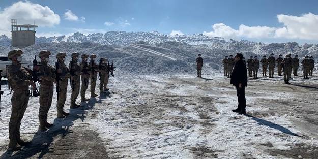 Kaymakam'dan Kato Dağı'ndaki üs bölgesine ziyaret