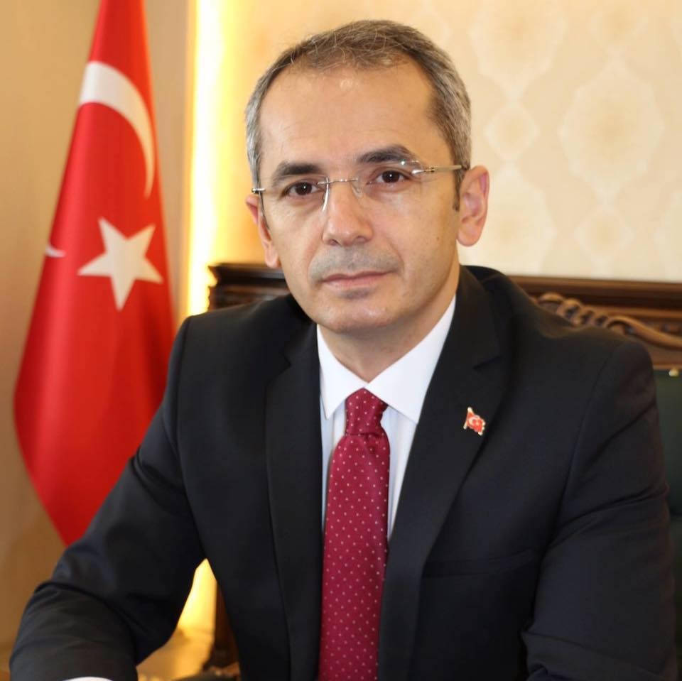 Kaymakamı Deniz Pişkin’den evde kal çağrısı 
