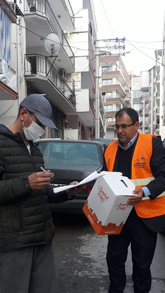 Kaymakamlıktan ihtiyaç sahiplerine gıda yardımı 