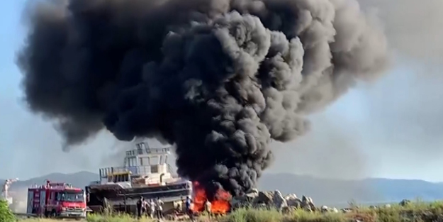 Kaynak kıvılcımı yangına neden oldu! Dumanlar gökyüzünü kapladı