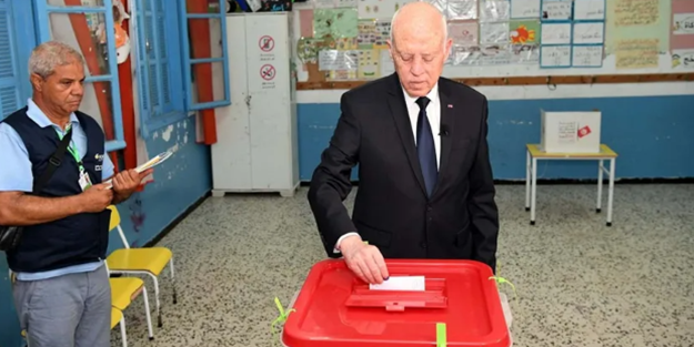 Tunus'ta artık devletin dini İslam değil!