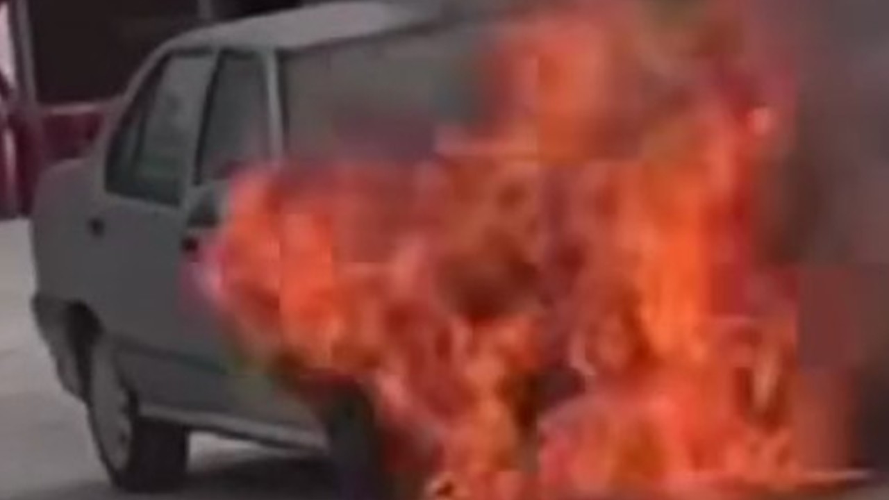 Kayseri Develi’de seyir halindeki otomobil alev aldı