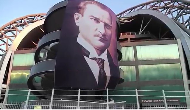 Kayseri Kadir Has Stadyumu’nda İstiklal Marşı yankılandı 