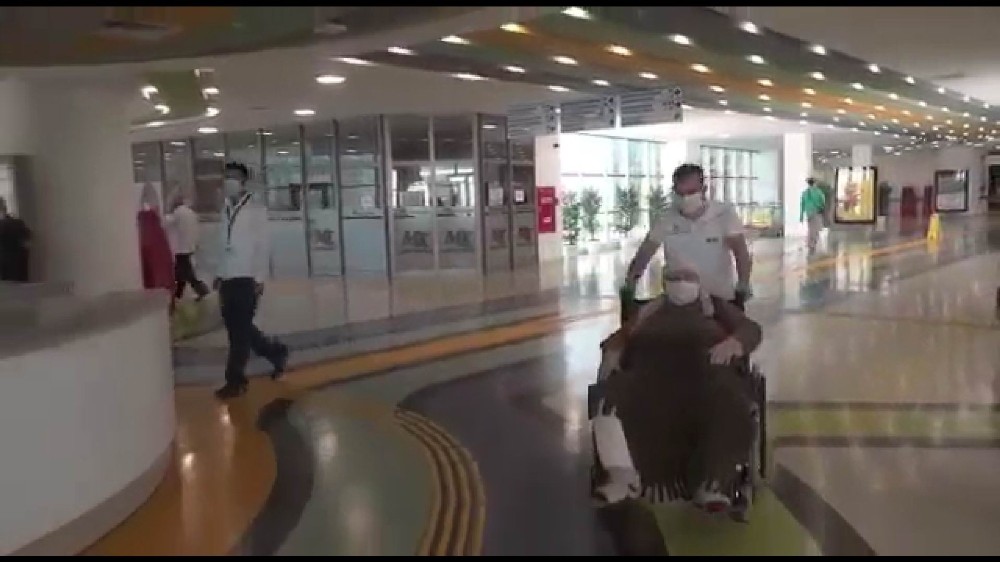 Kayseri Şehir Hastanesi’nde kimsesiz hastalara taşıma hizmeti 