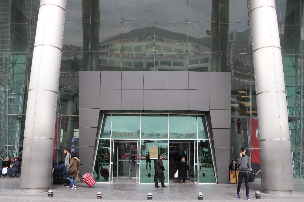 Kayseri Şehir Terminali’nde ‘Öğrenci’ yoğunluğu 
