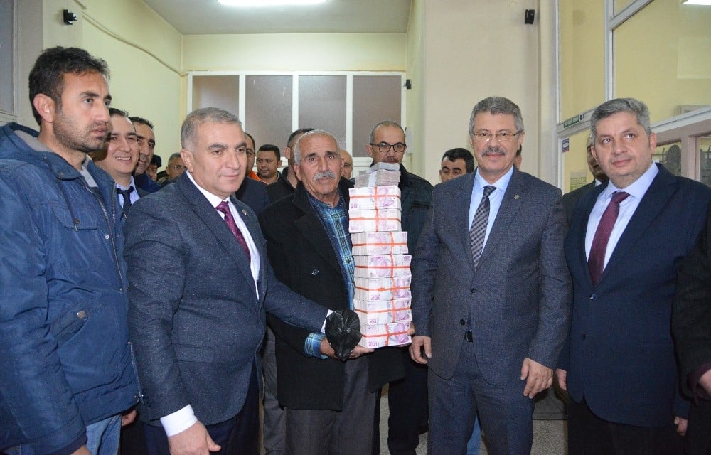 Kayseri Şeker, pancar bedellerini ödemeye başladı 