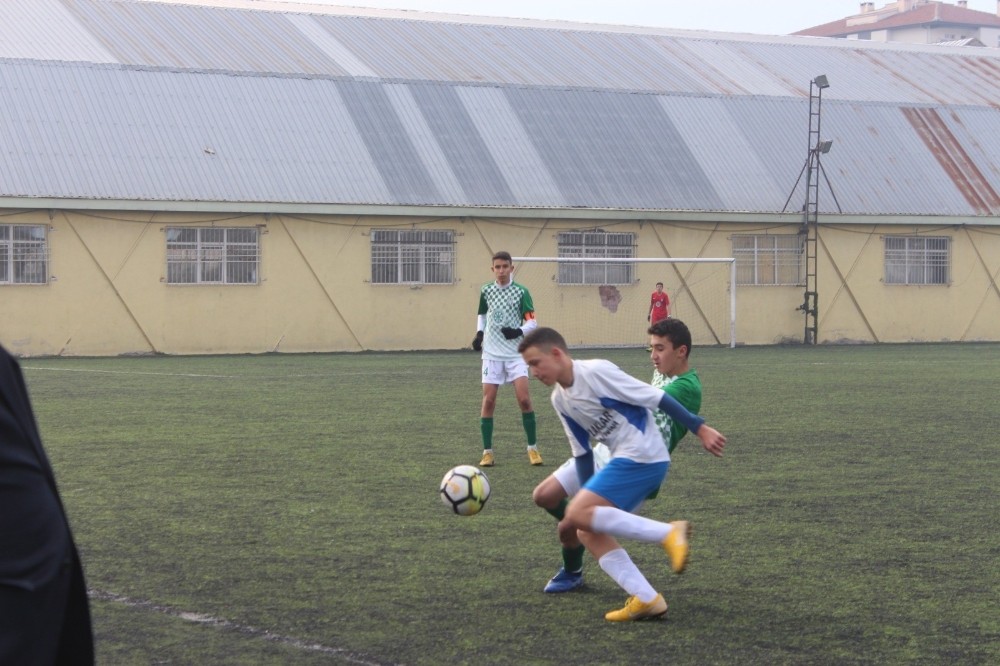 Kayseri U-15 Futbol Ligi sona erdi 
