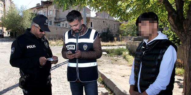 Kayseri ve Nevşehir'de, 33 kaçak göçmen yakalandı