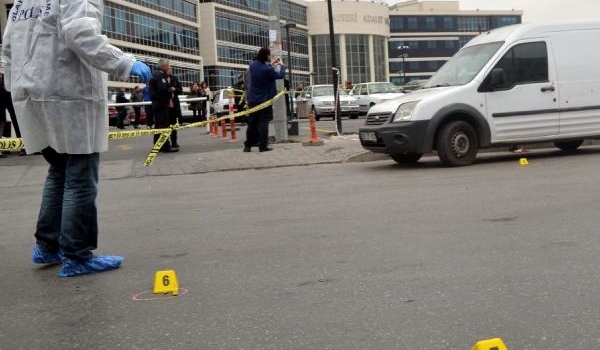 Kayseri'de adliye önünde mal paylaşımı kavgası: 3 yaralı