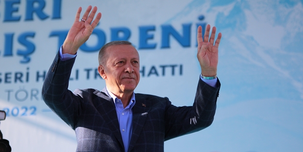 Kayseri'de anlamlı pankart! Erdoğan'ın dikkatinden kaçmadı