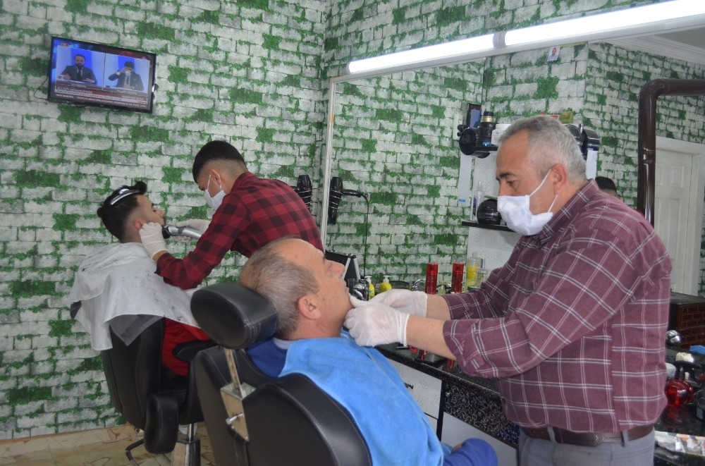 Kayseri’de berberlerin ve çobanların ’Korona virüs’ önlemi arttı 