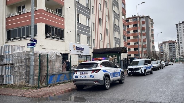 Kayseri'de bir kişi akrabasını bıçakla yaraladı