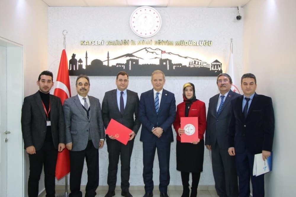 Kayseri’de dezavantajlı vatandaşlar için iş eğitimi protokolü imzalandı 