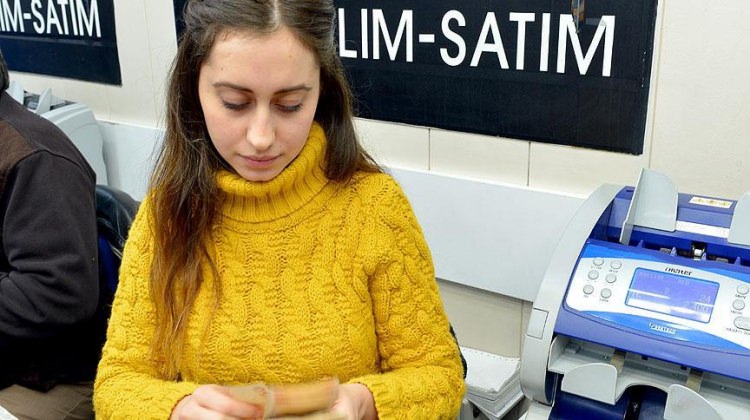 Kayseri'de eksik aldığı parayı sosyal medyada arıyor