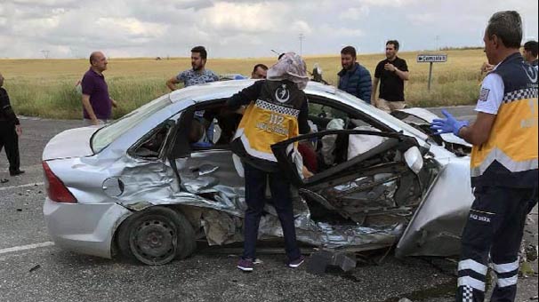 Kayseri'de feci kaza! Arka koltuğa bakınca...