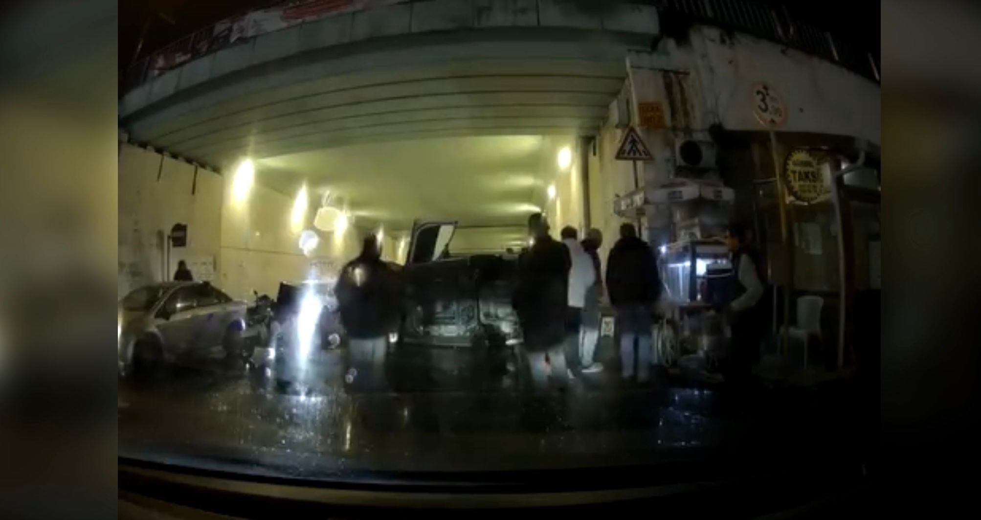 Kayseri’de feci kaza! Kontrolden çıkan otomobil 200 metre savruldu