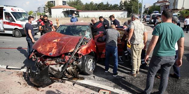 Kayseri'de feci kaza: Yaralı polisler var