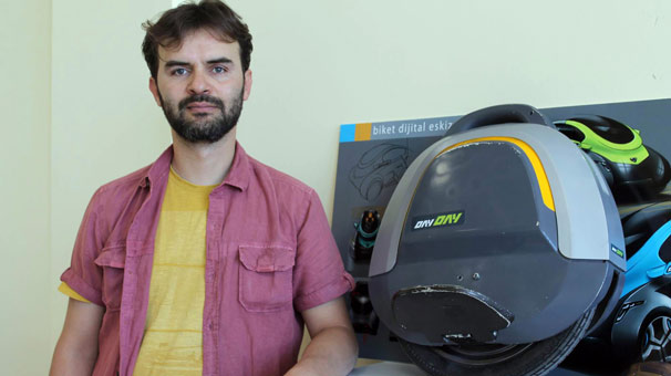 Kayseri’de genç girişimci elde taşınabilen taşıt üretti