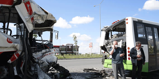 Halk ile belediye otobüsü çarpıştı: 7 yaralı