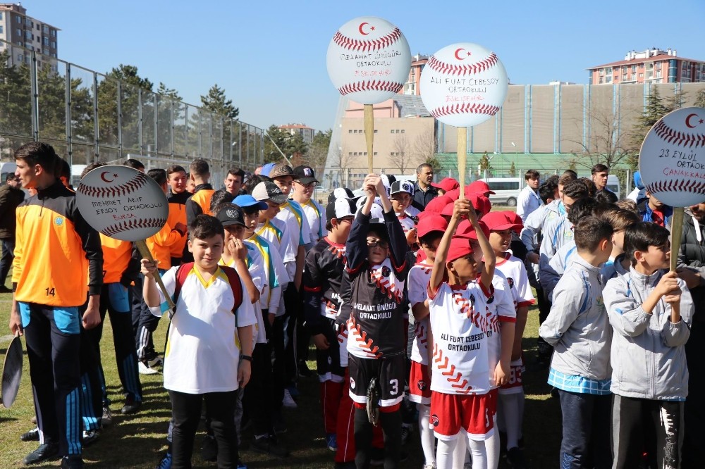 Kayseri’de ilk defa resmi beyzbol müsabakası oynanacak 