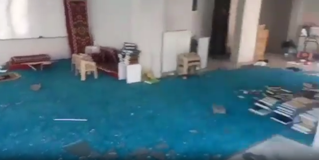 Kayseri'de ırkçılar Kuran kursunu bastı!