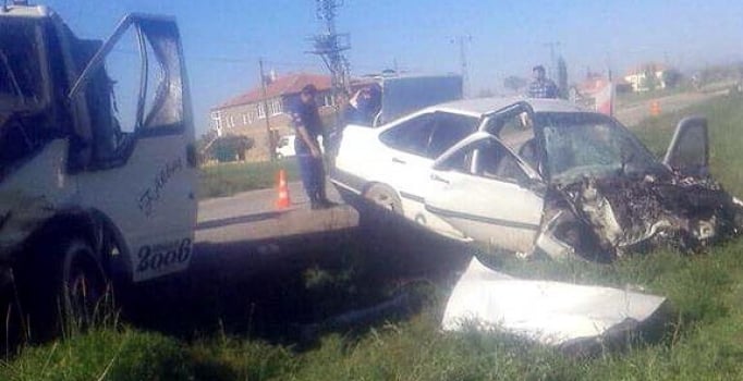 Kayseri'de kamyonet ile otomobil çarpıştı: 1'i ağır, 6 kişi yaralı