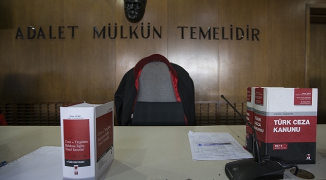 Kayseri'de öğrenci sorumlusu FETÖ sanıklarına hapis cezası