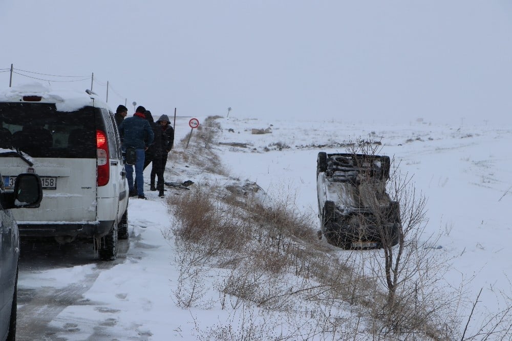 Kayseri’de otomobiller çarpıştı: 4 yaralı 