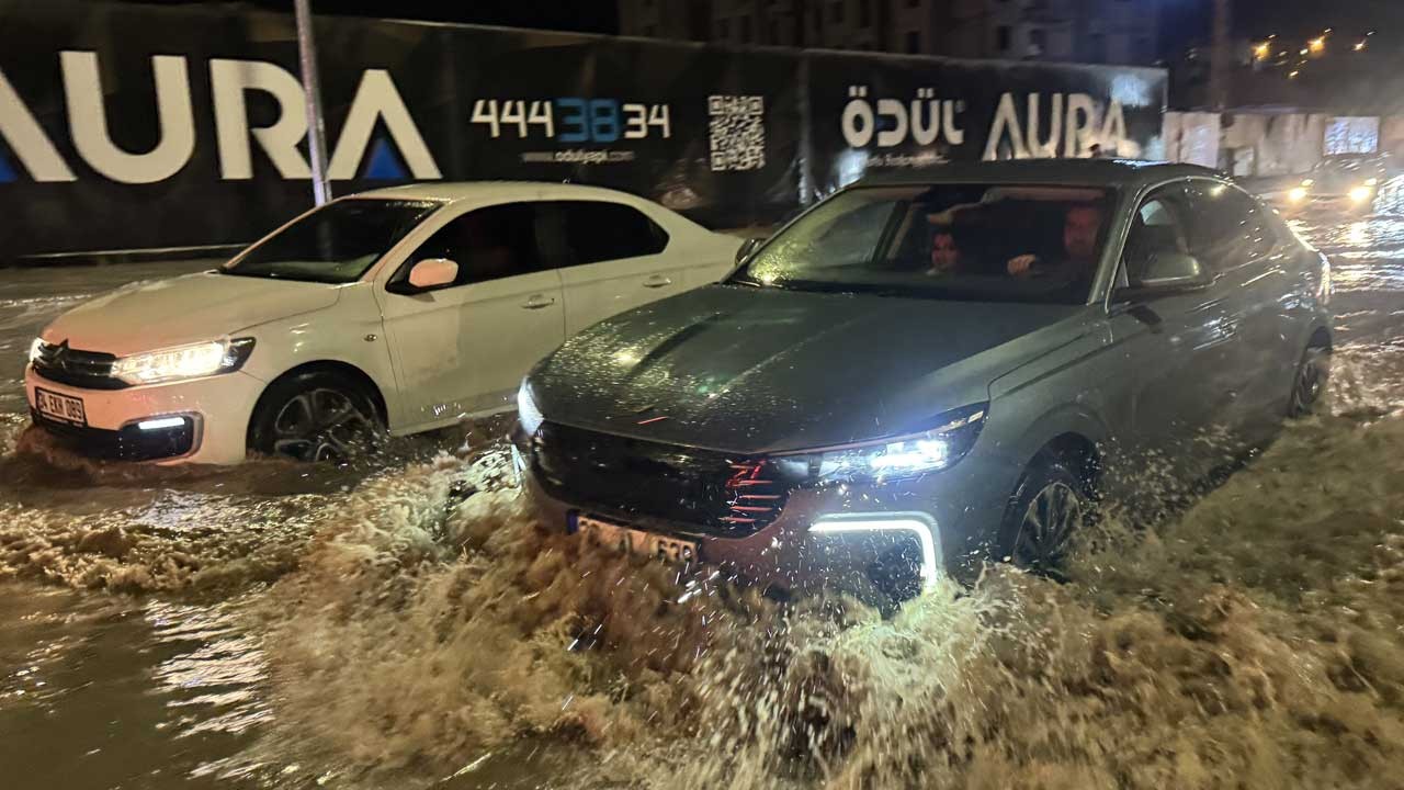 Kayseri'de sağanak etkili oldu! Yollar göle döndü
