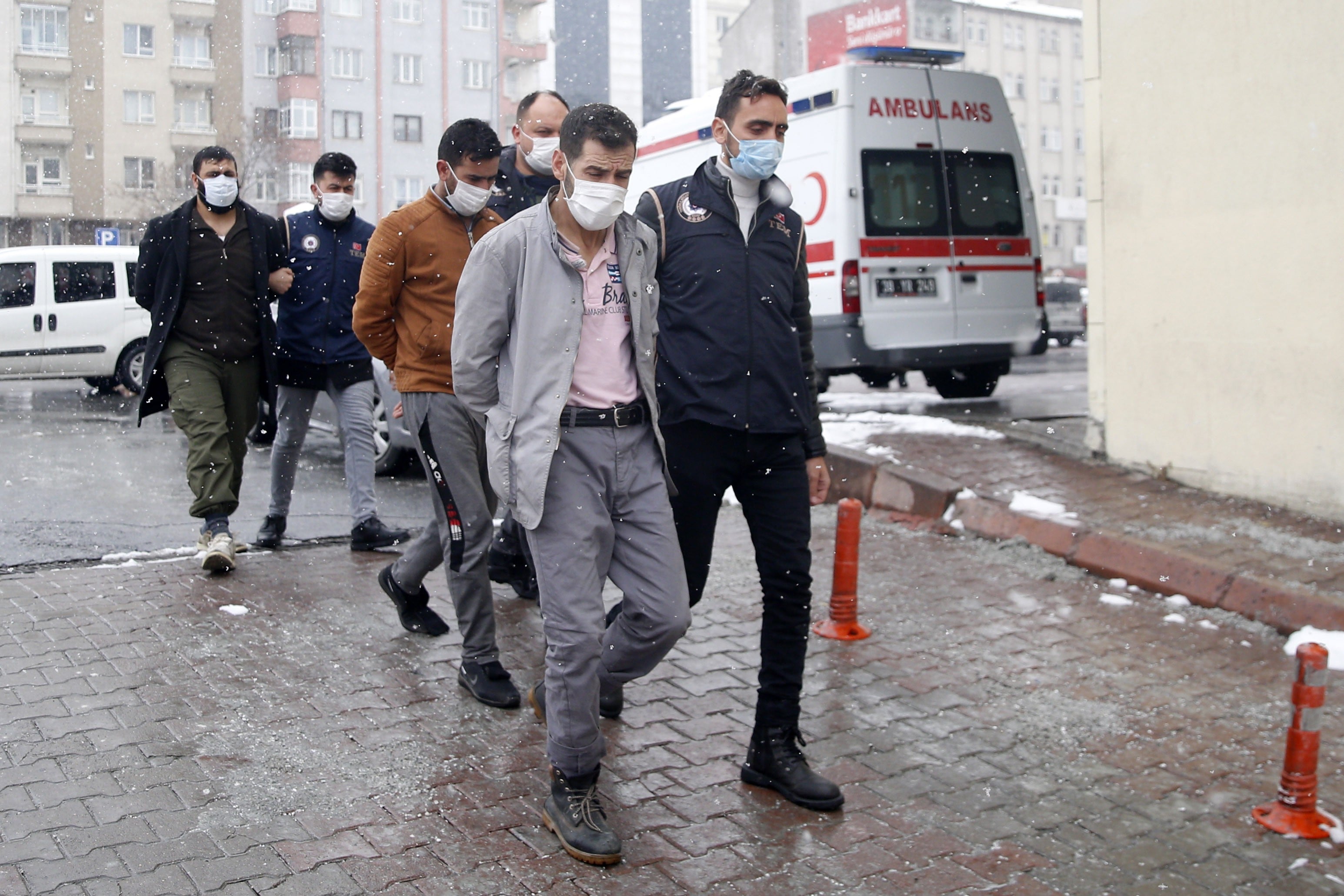 Terör örgütü DEAŞ üyesi 4 zanlı adliyeye sevk edildi