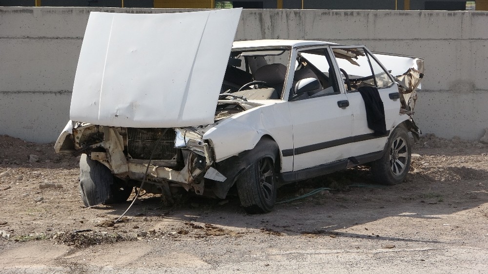 Kayseri’de trafik kazası: 2 yaralı 
