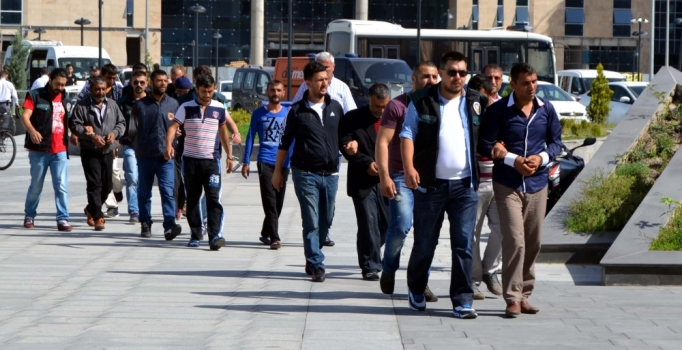 Kayseri'de uyuşturucu operasyonu: 10 kişi tutuklandı