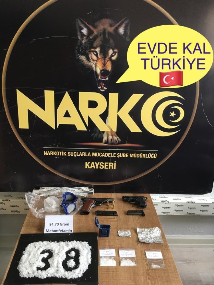 Kayseri’de uyuşturucu operasyonu: 3 gözaltı 