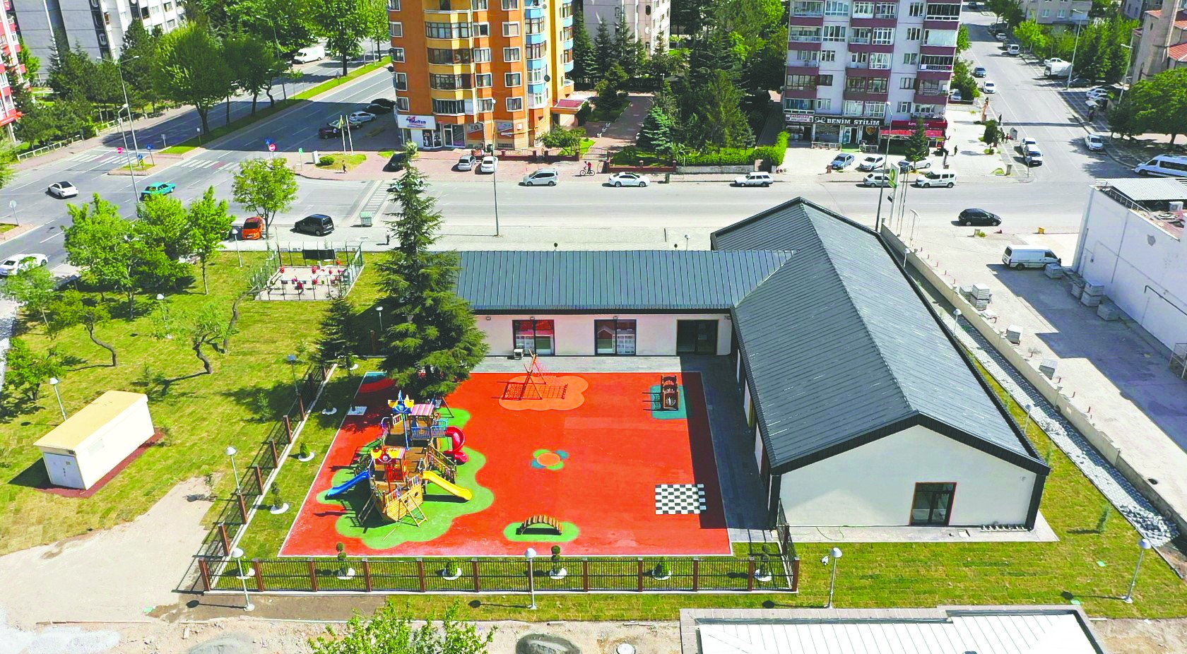 Kayseri’de veliler çocuklara özel kütüphaneden memnun