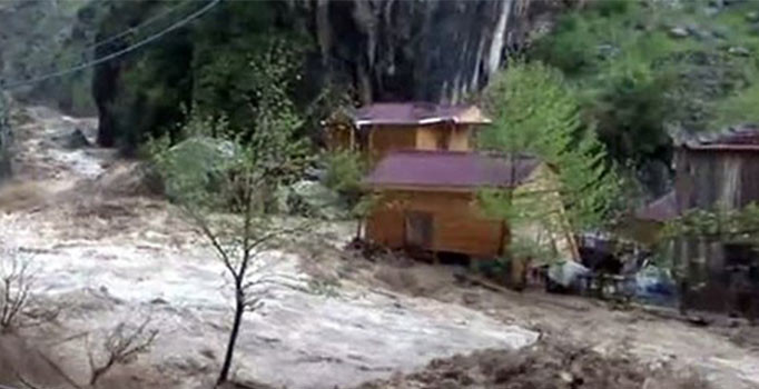 Kayseri'de yağış sele neden oldu