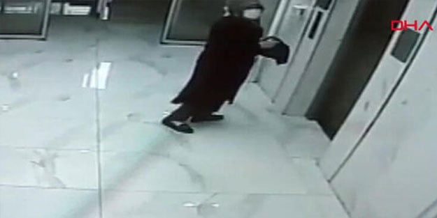 Kayseri'deki görüntüler infial uyandırmıştı... Merdivenlere sürdüğü madde belli oldu!