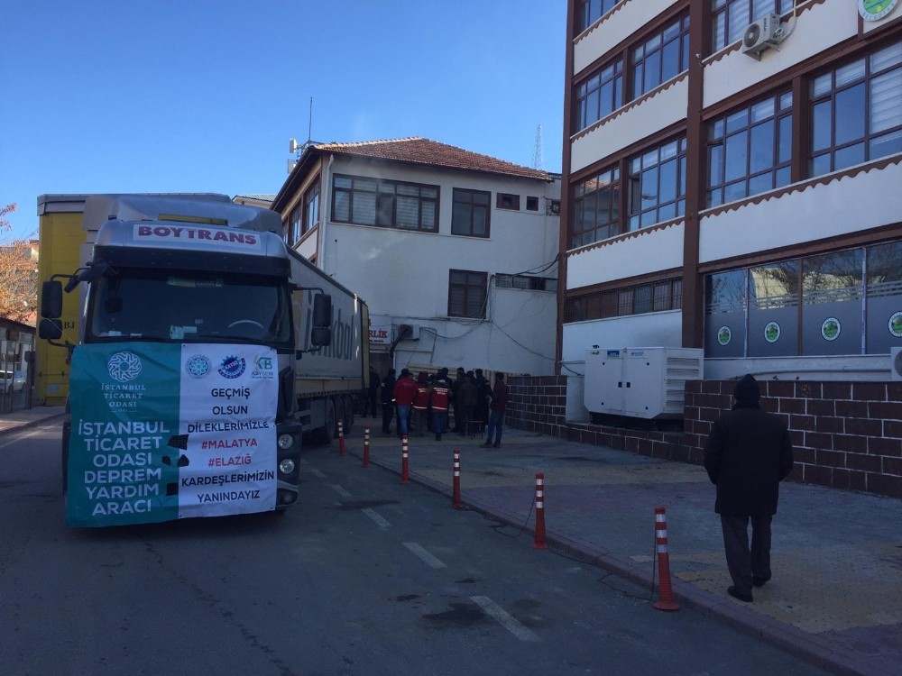 Kayseri’deki Odaların Yardım Tırları Deprem Bölgesine Ulaştı 