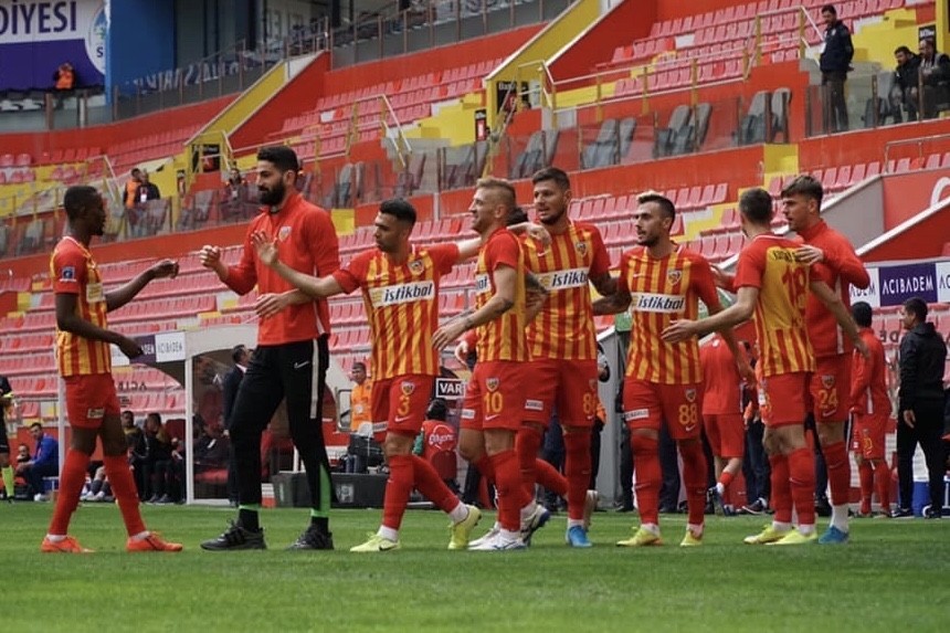 Kayserispor 71 değişiklik yaptı 
