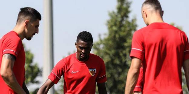 Kayserispor formalarını tanıtacak