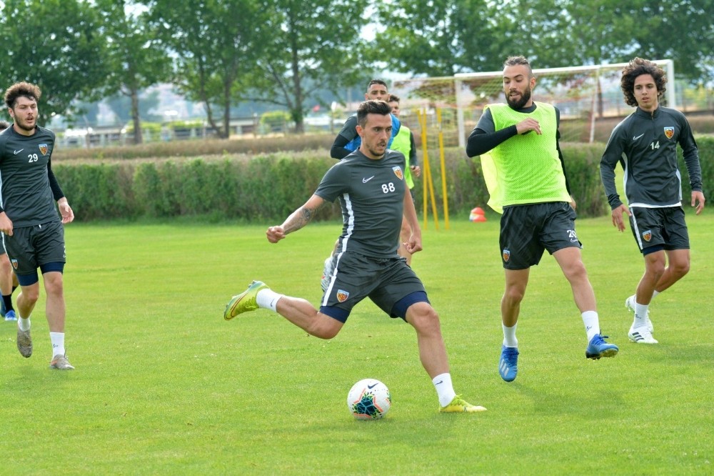 Kayserispor izin yapıyor 