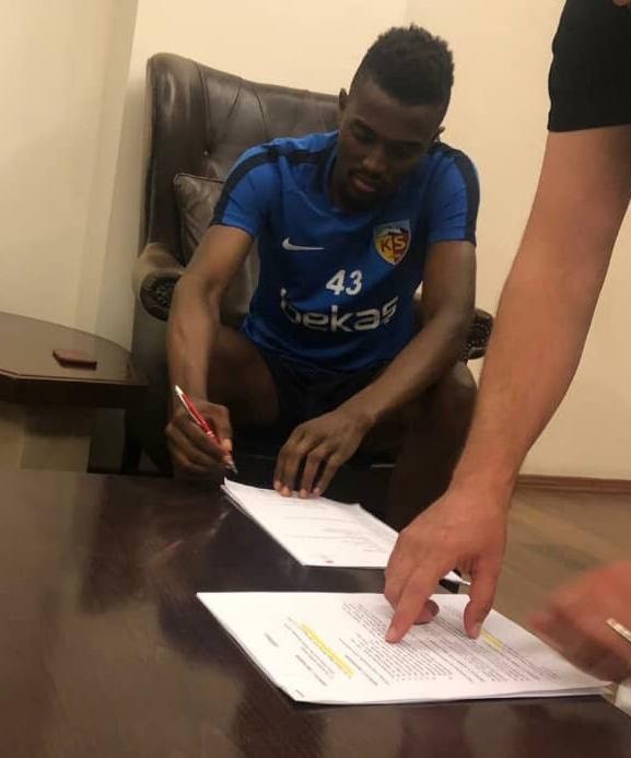 Kayserispor Mensah’ı transfer etti 