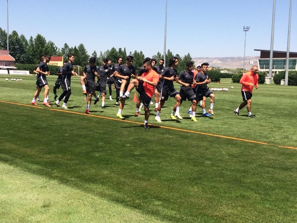Kayserispor sezonu açtı 