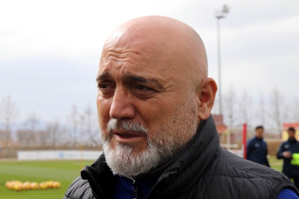 Kayserispor Teknik Direktörü Hikmet Karaman: 