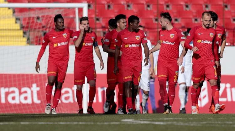 Kayserispor zorlanmadan turladı 2-0