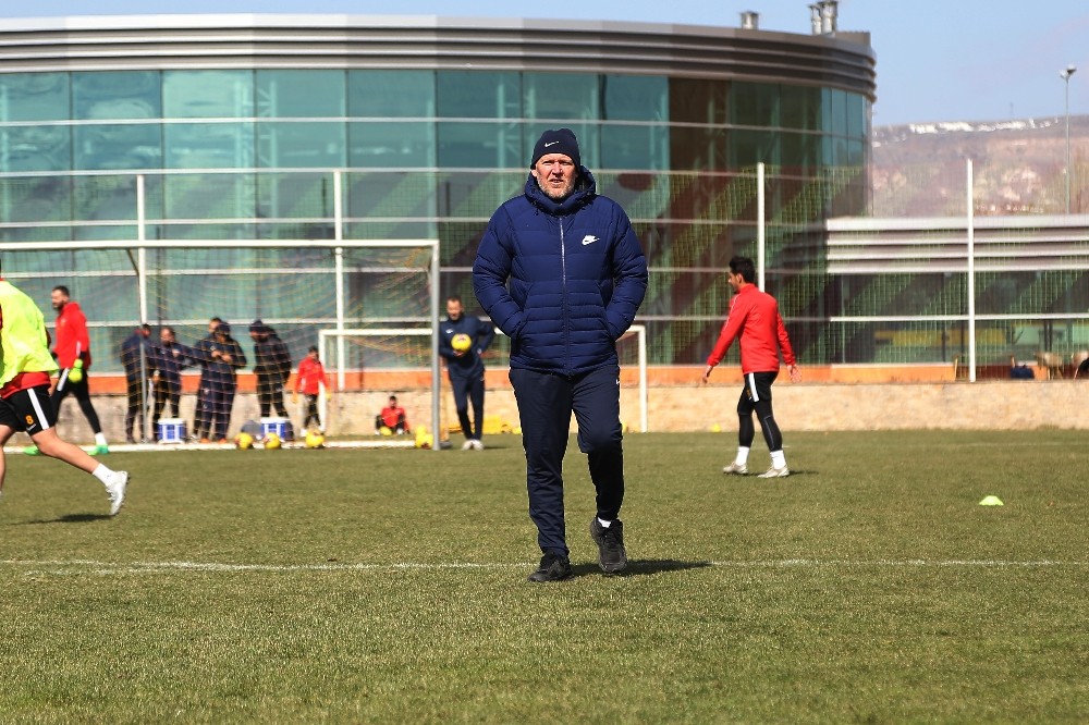 Kayserispor’da kapılar kapandı 