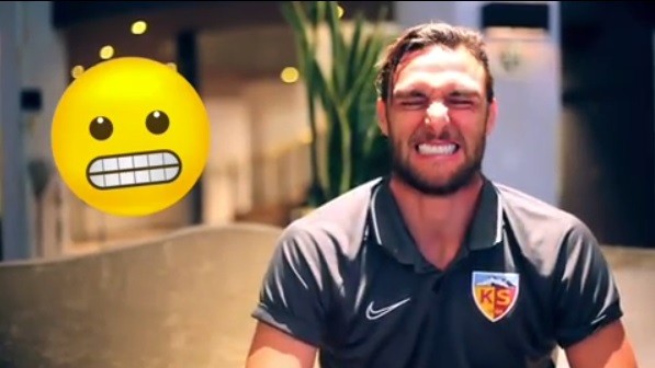 Kayserisporlu futbolcular emojileri gerçek hayata uyarladı 