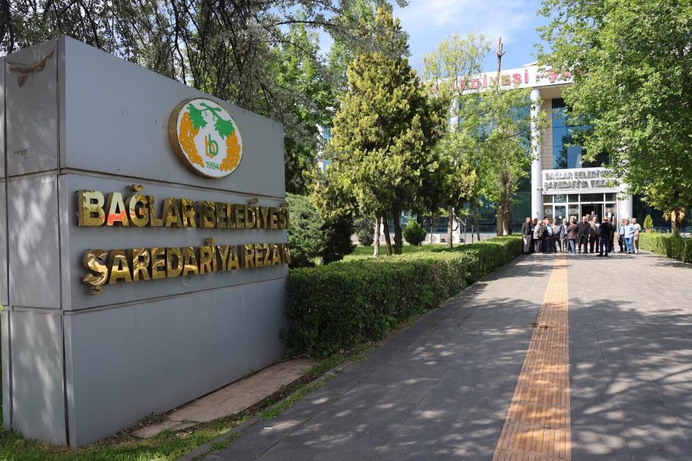 “Kayyım atanacak diye kasaları boşalttılar”